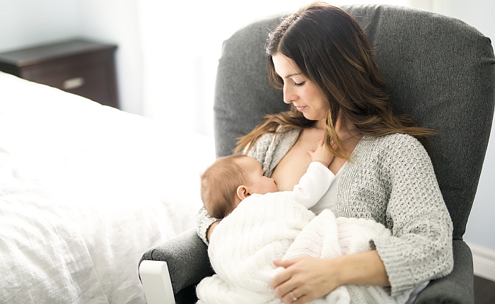 Finding the Best Nursing Chair for Breastfeeding Without Feeling  Overwhelmed
