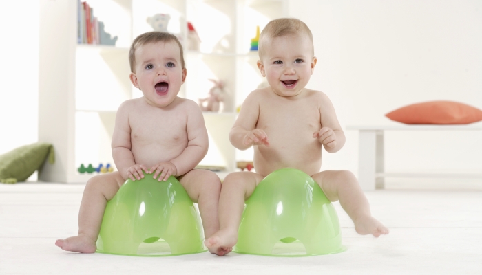 Potty Training Boy/Girl Twins  Twiniversity #1 Parenting Twins Site