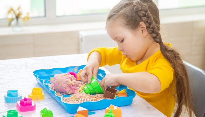 Construction Theme Kids Sensory Play Activity Kit Includes 4 Colors of  Handmade Play Dough and Accessories Inspire Kids Creativity 
