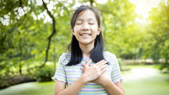 Girl using problem solving skills to self regulate